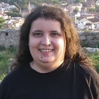 Създаване на уеб сайтове, консултации относно уеб и социални медии, обучения, преводи
